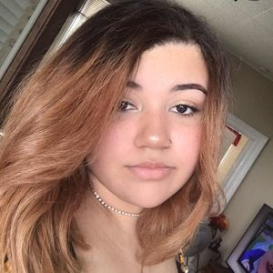 Meet your Posher, Alisa